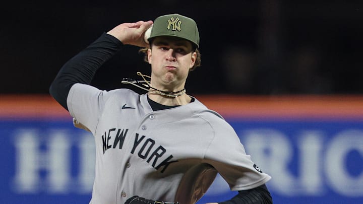 New York Yankees pitcher Cam Schlittler (31) delivers a pitch during the fourth inning against the New York Mets at Citi Field.