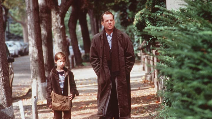 Haley Joel Osment And Bruce Willis Star In The Sixth Sense