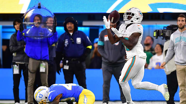 Dec 11, 2022; Inglewood, California, USA; Miami Dolphins wide receiver Tyreek Hill (10) catches a