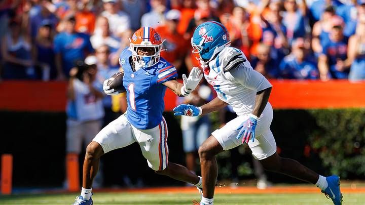 Florida Gators wide receiver Vernell Brown III suffered a knee injury last week against Ole Miss. Florida Gators wide receiver Vernell Brown III suffered a knee injury last week against Ole Miss.