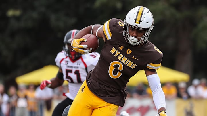 Sep 9, 2017; Laramie, WY, USA; Wyoming Cowboys DB Marcus Epps (6) runs the ball 