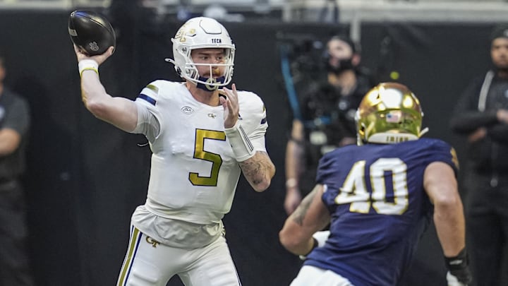 Oct 19, 2024; Atlanta, Georgia, USA; Georgia Tech Yellow Jackets quarterback Zach Pyron (5) passes against the Notre Dame Fighting Irish during the first quarter at Mercedes-Benz Stadium. Mandatory Credit: Dale Zanine-Imagn Images Oct 19, 2024; Atlanta, Georgia, USA; Georgia Tech Yellow Jackets quarterback Zach Pyron (5) passes against the Notre Dame Fighting Irish during the first quarter at Mercedes-Benz Stadium. Mandatory Credit: Dale Zanine-Imagn Images