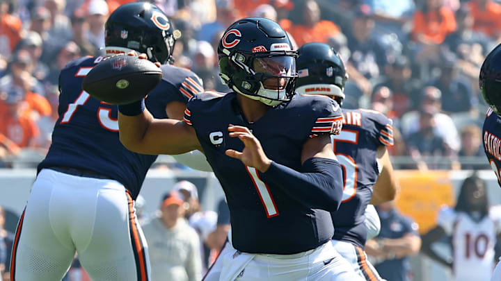 Oct 1, 2023; Chicago, Illinois, USA; Chicago Bears quarterback Justin Fields (1) drops back to pass/