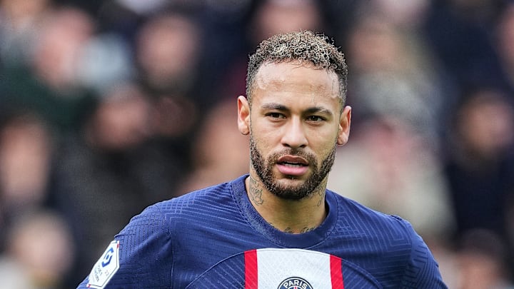 Neymar ne reste pas indifférent à un départ de la capitale 