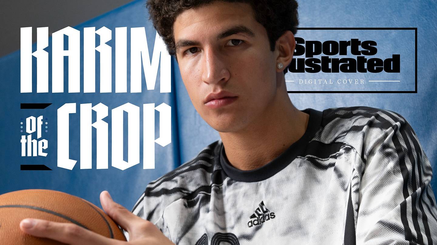 Karim López on the court