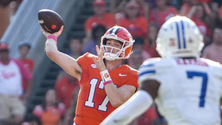 Oct 18, 2025; Clemson, South Carolina, USA; Clemson Tigers quarterback Christopher Vizzina (17) passes against the Southern Methodist Mustangs during the second quarter at Memorial Stadium. Mandatory Credit: Ken Ruinard-GREENVILLE NEWS-USA TODAY Network via Imagn Images