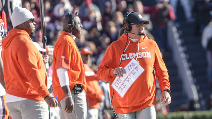 Clemson defensive coordinator Tom Allen will look to make a splash on a USC transfer who was a highly-touted prospect. Clemson defensive coordinator Tom Allen will look to make a splash on a USC transfer who was a highly-touted prospect.
