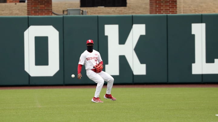Kendall Pettis plays outfield