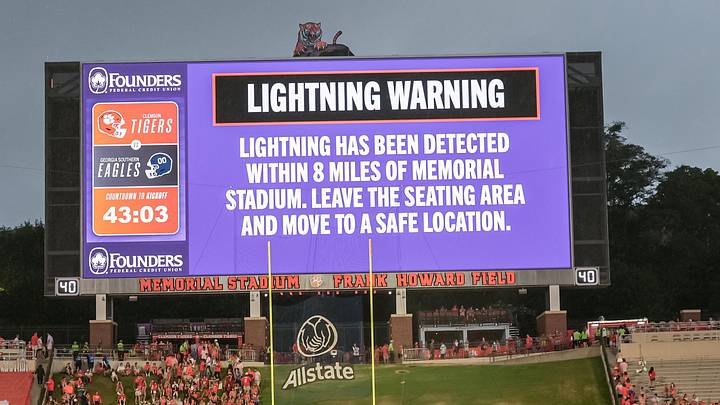 Lightning delay for Clemson and Georgia Southern Lightning delay for Clemson and Georgia Southern
