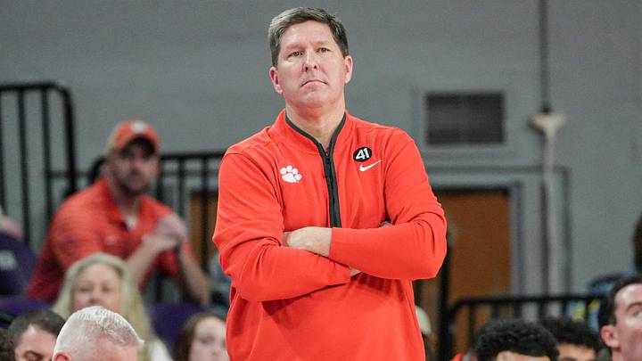This past weekend, Clemson and HC Brad Brownell hosted four-star CG Payton Jones for an official visit. 