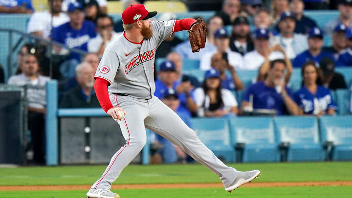 Cincinnati Reds pitcher Zack Littell (52) delivers a pitch in the first inning of the MLB National League Wild Card Game 2 between the Cincinnati Reds and LA Dodgers, Wednesday, Oct. 1, 2025, at Dodger Stadium in Los Angeles, California.