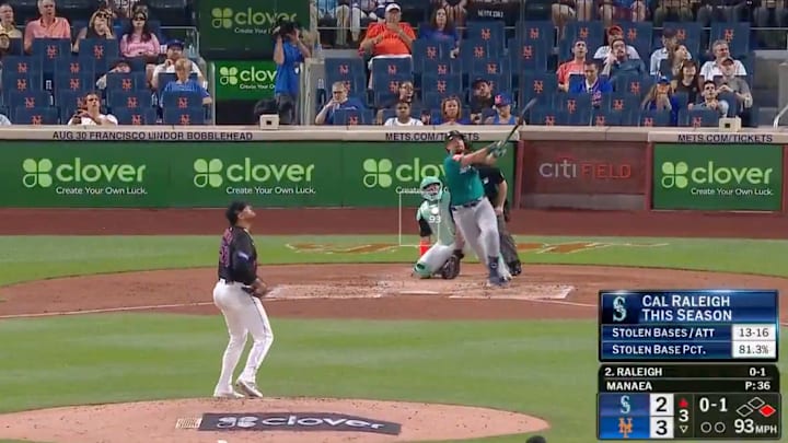 Cal Raleigh hit a monster home run against the Mets on Friday night.
