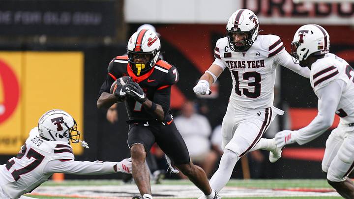 Oregon State's Aeryn Hampton, left, runs after the catch during an NCAA football game at Reser Stadium on Saturday, Sept. 12, 2026, in Corvallis, Oregon Oregon State's Aeryn Hampton, left, runs after the catch during an NCAA football game at Reser Stadium on Saturday, Sept. 12, 2026, in Corvallis, Oregon