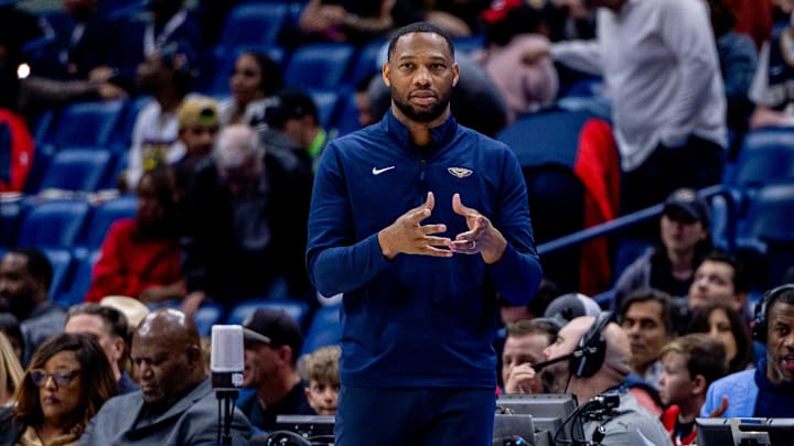 Mar 24, 2025; New Orleans, Louisiana, USA;  New Orleans Pelicans head coach Willie Green looks on against the Philadelphia 76ers during the second half at Smoothie King Center. Mandatory Credit: Stephen Lew-Imagn Images