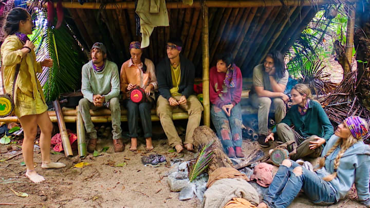 “Flipping the Win Switch” – After 20 days in the game, battle lines are drawn, and the stakes cannot be higher. The winner of a classic immunity challenge will guarantee their spot in the final seven, on SURVIVOR, Wednesday, Nov. 27 (8:00-9:30 PM, ET/PT) on the CBS Television Network, and streaming on Paramount+ (live and on-demand for Paramount+ with SHOWTIME subscribers, or on-demand for Paramount+ Essential subscribers the day after the episode airs)*. Jeff Probst serves as host and executive