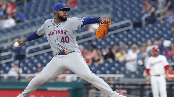 Jun 5, 2024; Washington, District of Columbia, USA; New York Mets pitcher Luis Severino (40) pitches against the Washington Nationals during the eighth inning at Nationals Park. Mandatory Credit: Geoff Burke-USA TODAY Sports Jun 5, 2024; Washington, District of Columbia, USA; New York Mets pitcher Luis Severino (40) pitches against the Washington Nationals during the eighth inning at Nationals Park. Mandatory Credit: Geoff Burke-USA TODAY Sports