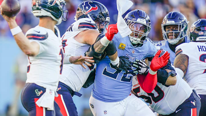 Tennessee Titans defensive tackle Jeffery Simmons (98)