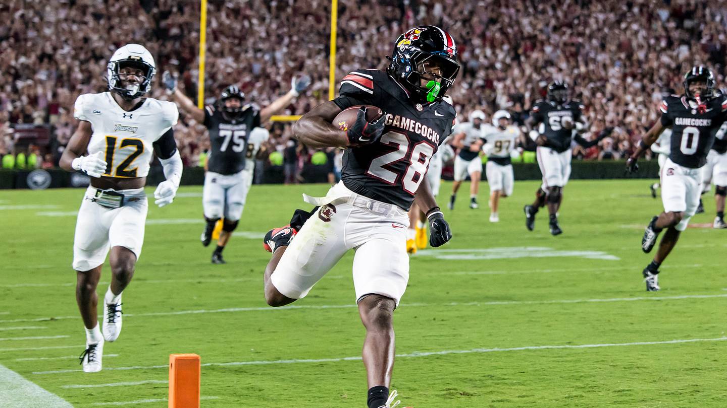 South Carolina opens as slight home favorites vs. Mississippi State in showdown of unbeatens