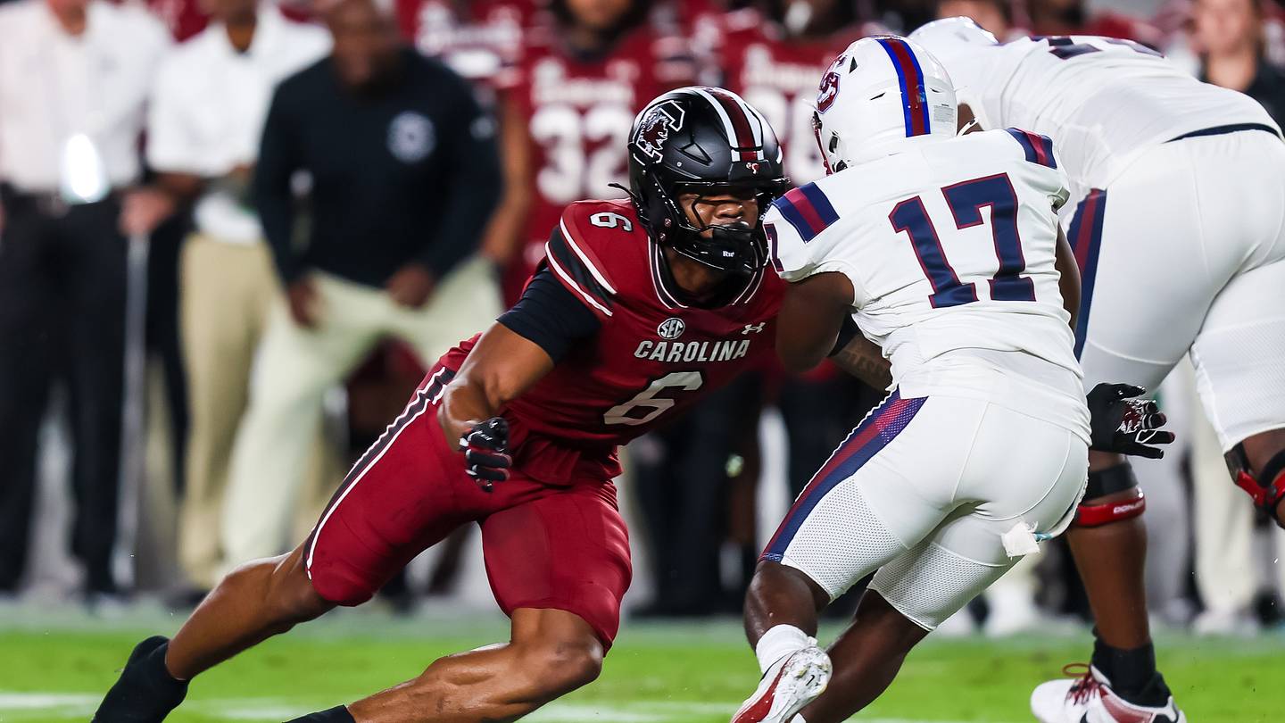 Pair of South Carolina Gamecocks Named to Preseason All-SEC Teams