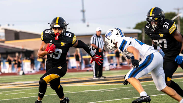 Watkins Memorial's Jaeden Ricketts breaks into the open field during visiting Worthington Kilbourne's 16-13 overtime win at Ascena Field on Friday, Aug. 23, 2024.