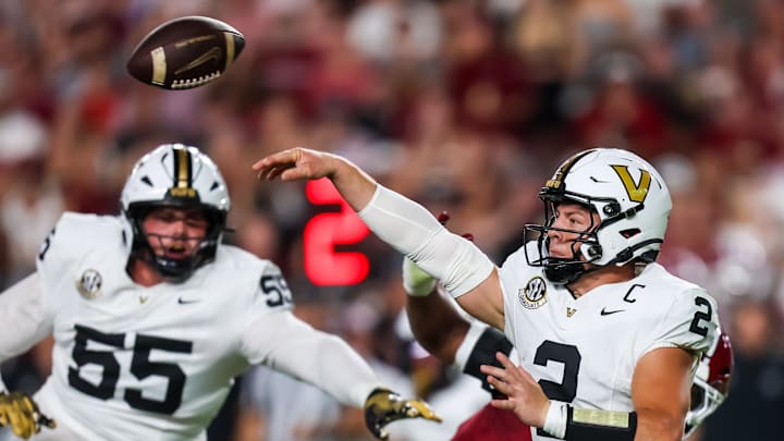 Pat Forde places Vanderbilt QB Diego Pavia into the Heisman competition.