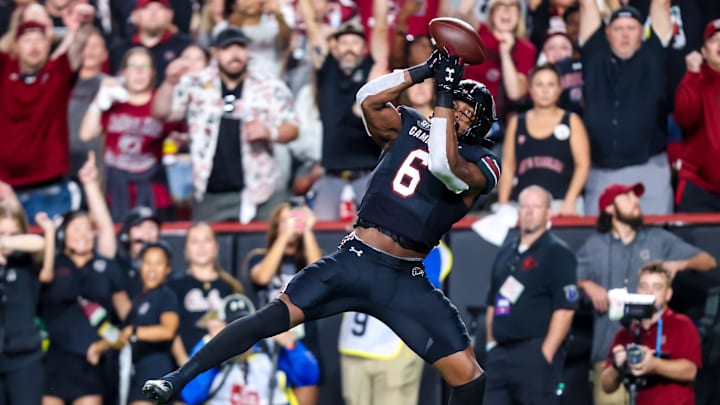 Nov 2, 2024; Columbia, South Carolina, USA; South Carolina Gamecocks tight end Joshua Simon (6) makes a touchdown against the Texas A&M Aggies in the first quarter at Williams-Brice Stadium. Mandatory Credit: Jeff Blake-Imagn Images Nov 2, 2024; Columbia, South Carolina, USA; South Carolina Gamecocks tight end Joshua Simon (6) makes a touchdown against the Texas A&M Aggies in the first quarter at Williams-Brice Stadium. Mandatory Credit: Jeff Blake-Imagn Images