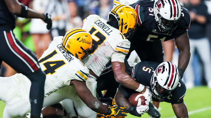 Nov 16, 2024; Columbia, South Carolina, USA; South Carolina Gamecocks running back Raheim Sanders (5) rushes for the game-winning touchdown with 15 seconds left in the game against the Missouri Tigers in the fourth quarter at Williams-Brice Stadium. Mandatory Credit: Jeff Blake-Imagn Images Nov 16, 2024; Columbia, South Carolina, USA; South Carolina Gamecocks running back Raheim Sanders (5) rushes for the game-winning touchdown with 15 seconds left in the game against the Missouri Tigers in the fourth quarter at Williams-Brice Stadium. Mandatory Credit: Jeff Blake-Imagn Images