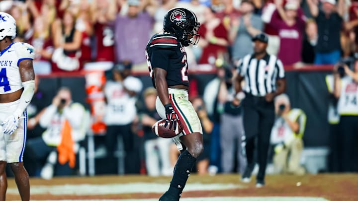Sep 27, 2025; Columbia, South Carolina, USA; South Carolina Gamecocks running back Matt Fuller (28) celebrates a touchdown against the Kentucky Wildcats in the second half at Williams-Brice Stadium. Mandatory Credit: Jeff Blake-Imagn Images Sep 27, 2025; Columbia, South Carolina, USA; South Carolina Gamecocks running back Matt Fuller (28) celebrates a touchdown against the Kentucky Wildcats in the second half at Williams-Brice Stadium. Mandatory Credit: Jeff Blake-Imagn Images