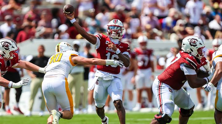Sep 5, 2026; Columbia, South Carolina, USA;  South Carolina Gamecocks quarterback LaNorris Sellers (16) passes against the Kent State Golden Flashes in the second quarter at Williams-Brice Stadium.  Mandatory Credit: Jeff Blake-Imagn Images