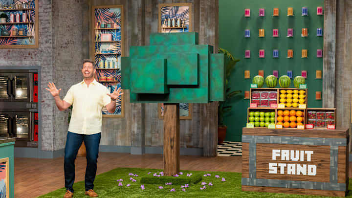 Jesse Palmer presents the Minecraft Square Fruit Entremets Challenge