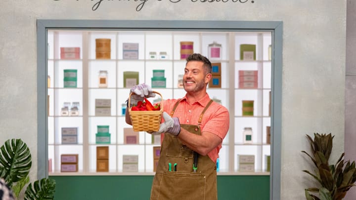 Jesse Palmer on Spring Baking Championship Season 11 episode 7