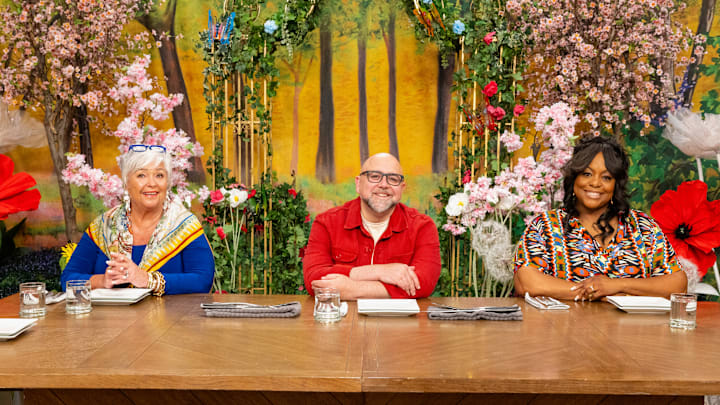 Judges on Spring Baking Championship Season 11 episode 8