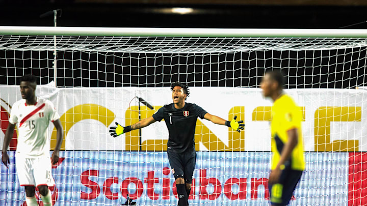 Jun 8, 2016; Glendale, AZ, USA;  Peru goalkeeper Pedro Galleses (1) reacts during the second half against Ecuador during the group play stage of the 2016 Copa America Centenario. at University of Phoenix Stadium. The match ended in a tie 2-2. Mandatory Credit: Allan Henry-USA TODAY Sports