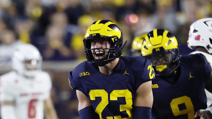 Michigan Wolverines linebacker Cole Sullivan