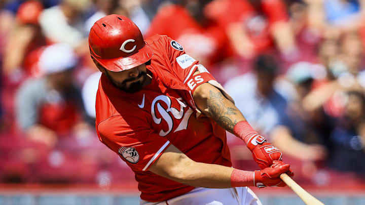 Cincinnati Reds first baseman Christian Encarnacion-Strand (33) hits a single