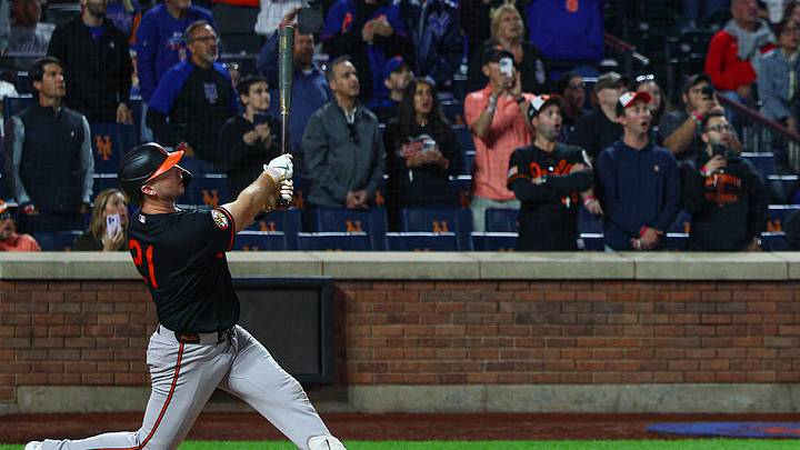 Sep 15, 2026; New York City, New York, USA; Baltimore Orioles first baseman Pete Alonso (21) hits a solo home run during the ninth inning against the New York Mets at Citi Field. Mandatory Credit: Vincent Carchietta-Imagn Images Sep 15, 2026; New York City, New York, USA; Baltimore Orioles first baseman Pete Alonso (21) hits a solo home run during the ninth inning against the New York Mets at Citi Field. Mandatory Credit: Vincent Carchietta-Imagn Images
