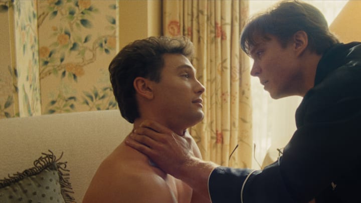 Monsters: The Lyle And Erik Menendez Story. (L to R) Cooper Koch as Erik Menendez, Nicholas Chavez as Lyle Menendez in episode 202 of Monsters: The Lyle And Erik Menendez Story. Cr. Courtesy Of Netflix © 2024