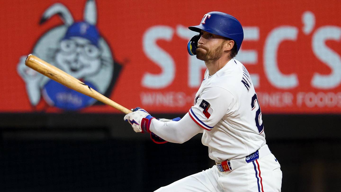 Rangers’ Brandon Nimmo exits Yankees Game Early with Injury