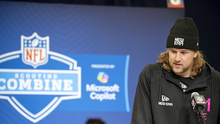 Feb 27, 2025; Indianapolis, IN, USA; Penn St tight end Tyler Warren (TE21) during the 2025 NFL Combine at Lucas Oil Stadium.