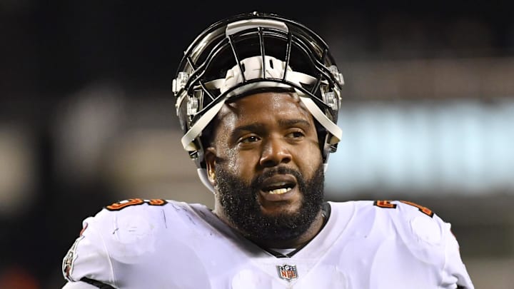 Oct 14, 2021; Philadelphia, Pennsylvania, USA; Tampa Bay Buccaneers offensive tackle Donovan Smith (76) against the Philadelphia Eagles at Lincoln Financial Field. Mandatory Credit: Eric Hartline-Imagn Images