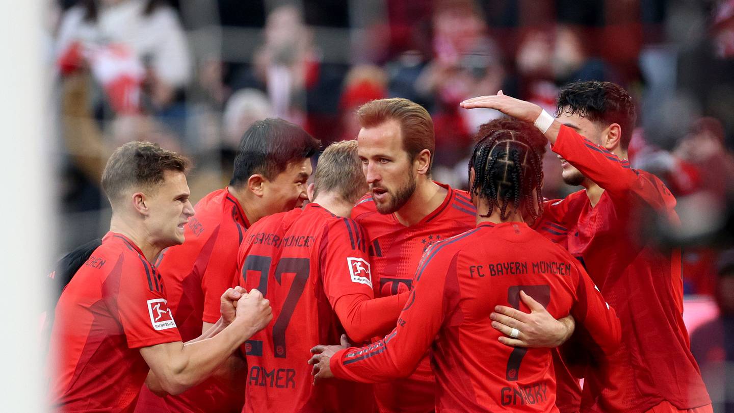 Bayern Munich Triumphs 4-3: Kane Shines with 50th Match