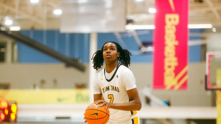 Team Thad’s Jasper Johnson (2) prepares to shoot a free throw during a game against Team Bradley Beal Elite during the Nike Elite Youth Basketball League session one on Friday, April 26, 2024 at the Memphis Sports & Event Center in Memphis, Tenn.