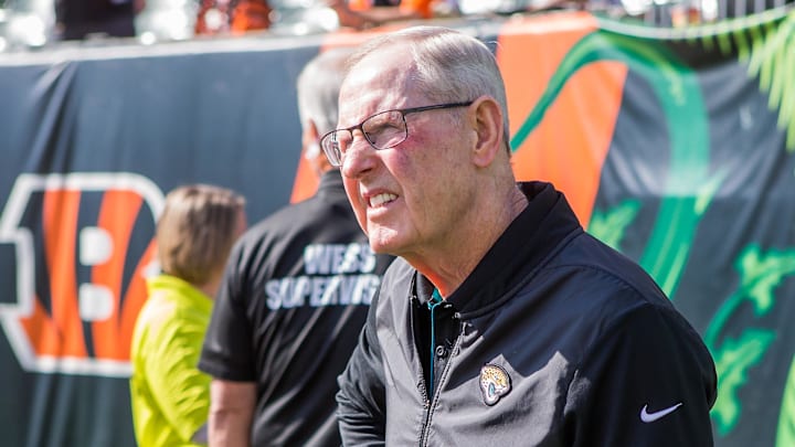 Oct 20, 2019; Cincinnati, OH, USA;  Executive vice president of football operations for the Jacksonville Jaguars   Tom Coughlin on the field during warm ups against the Cincinnati Bengals at Paul Brown Stadium. Mandatory Credit: Trevor Ruszkowski-Imagn Images
