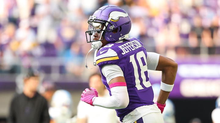 Oct 20, 2024; Minneapolis, Minnesota, USA; Minnesota Vikings wide receiver Justin Jefferson (18) warms up before the game against the Detroit Lions at U.S. Bank Stadium. Oct 20, 2024; Minneapolis, Minnesota, USA; Minnesota Vikings wide receiver Justin Jefferson (18) warms up before the game against the Detroit Lions at U.S. Bank Stadium.