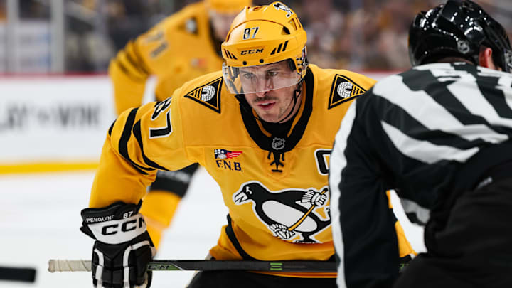 Apr 5, 2026; Pittsburgh, Pennsylvania, USA; Pittsburgh Penguins center Sidney Crosby (87) looks on against the Florida Panthers during the first period at PPG Paints Arena. Mandatory Credit: Mark Alberti-Imagn Images