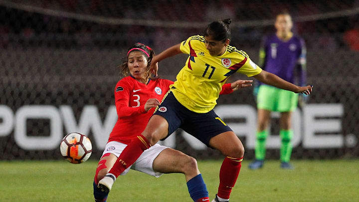 FBL-WOMEN-AMERICA CUP-CHI-COL