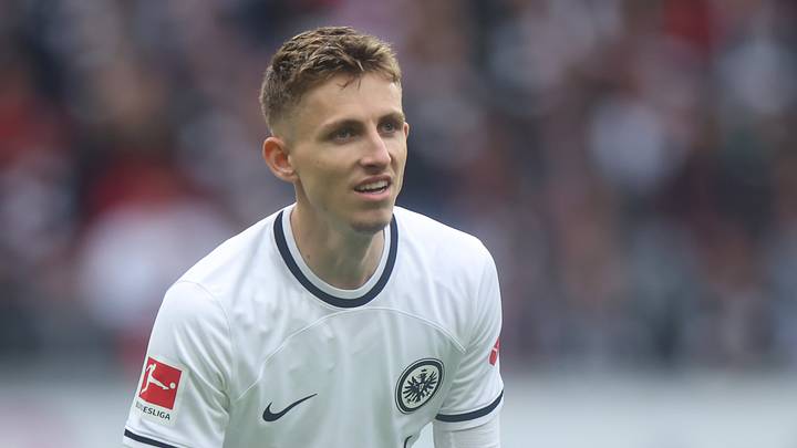 Es wird weiter unwahrscheinlicher, dass Jesper Lindström 23/24 noch für die SGE aufläuft Es wird weiter unwahrscheinlicher, dass Jesper Lindström 23/24 noch für die SGE aufläuft