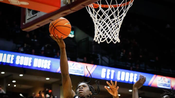 Jordan Smith Jr., a highly ranked player from the talent-rich Washington, D.C., area, will visit Syracuse basketball.