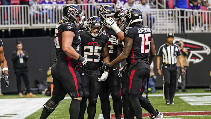 Nov 5, 2023; Atlanta, Georgia, USA; Atlanta Falcons running back Tyler Allgeier (25) reacts with