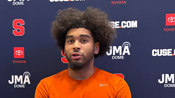 Syracuse quarterback Rickie Collins